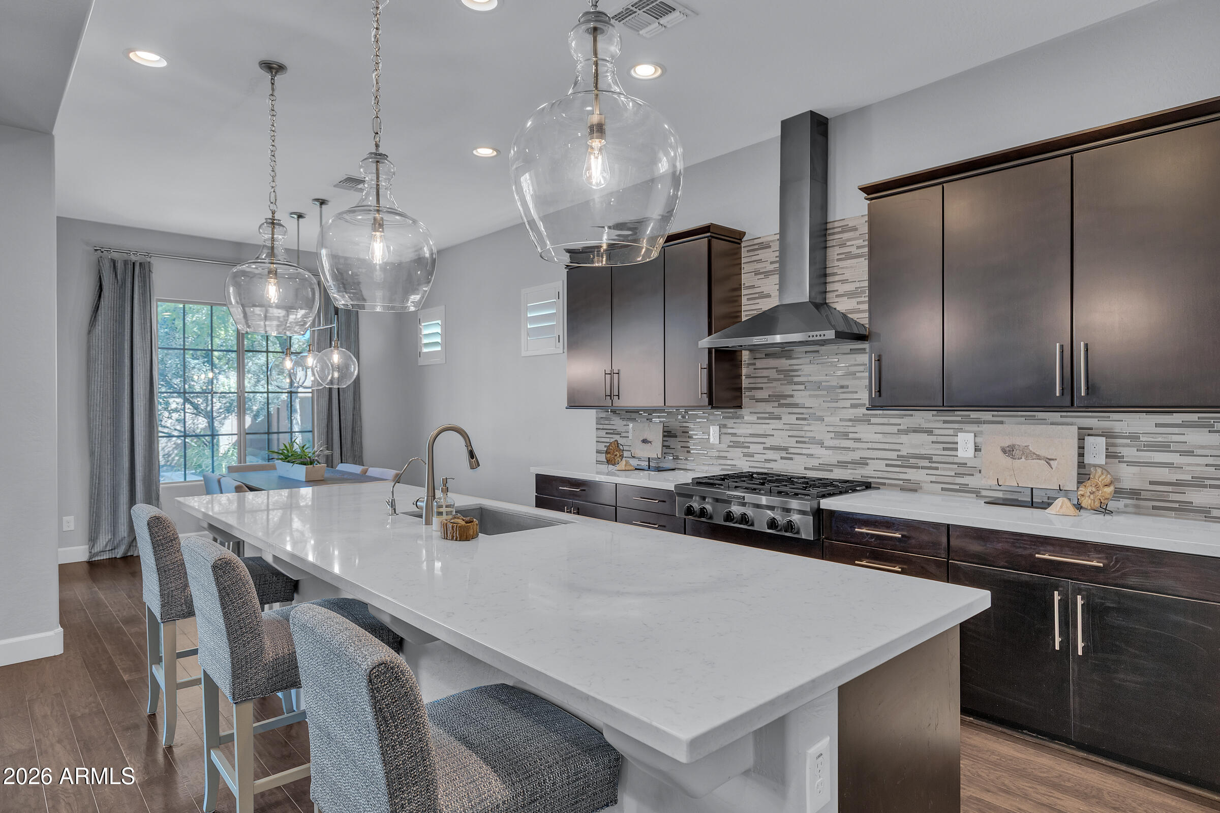 3880 E Horseshoe Place