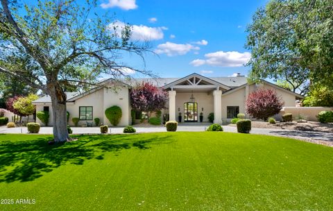 Photo of 7281 E Royal Palm Road, Scottsdale, AZ 85258 (MLS # 6853195)