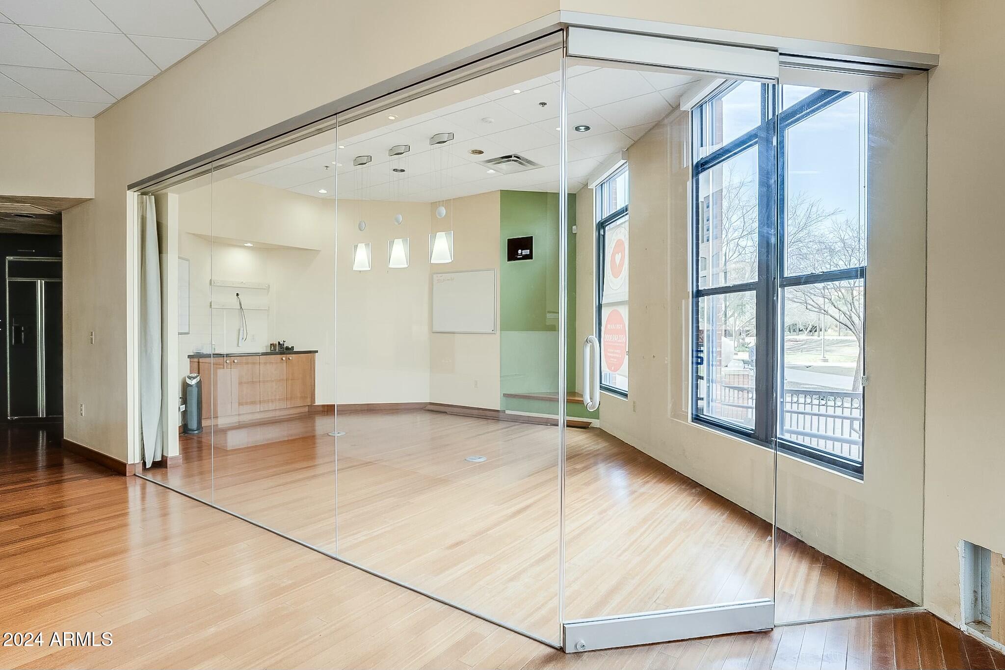 21 E 6th Street 110-112