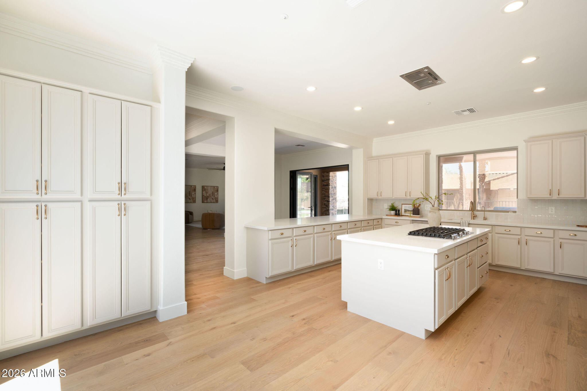 2514 W VIA SAVELLI --