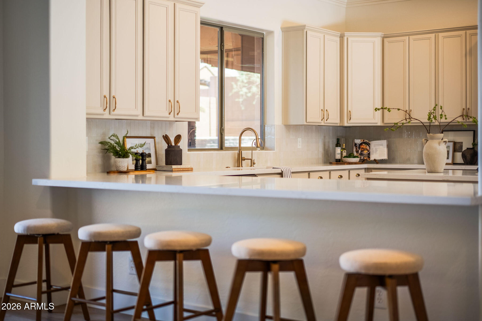 2514 W VIA SAVELLI --