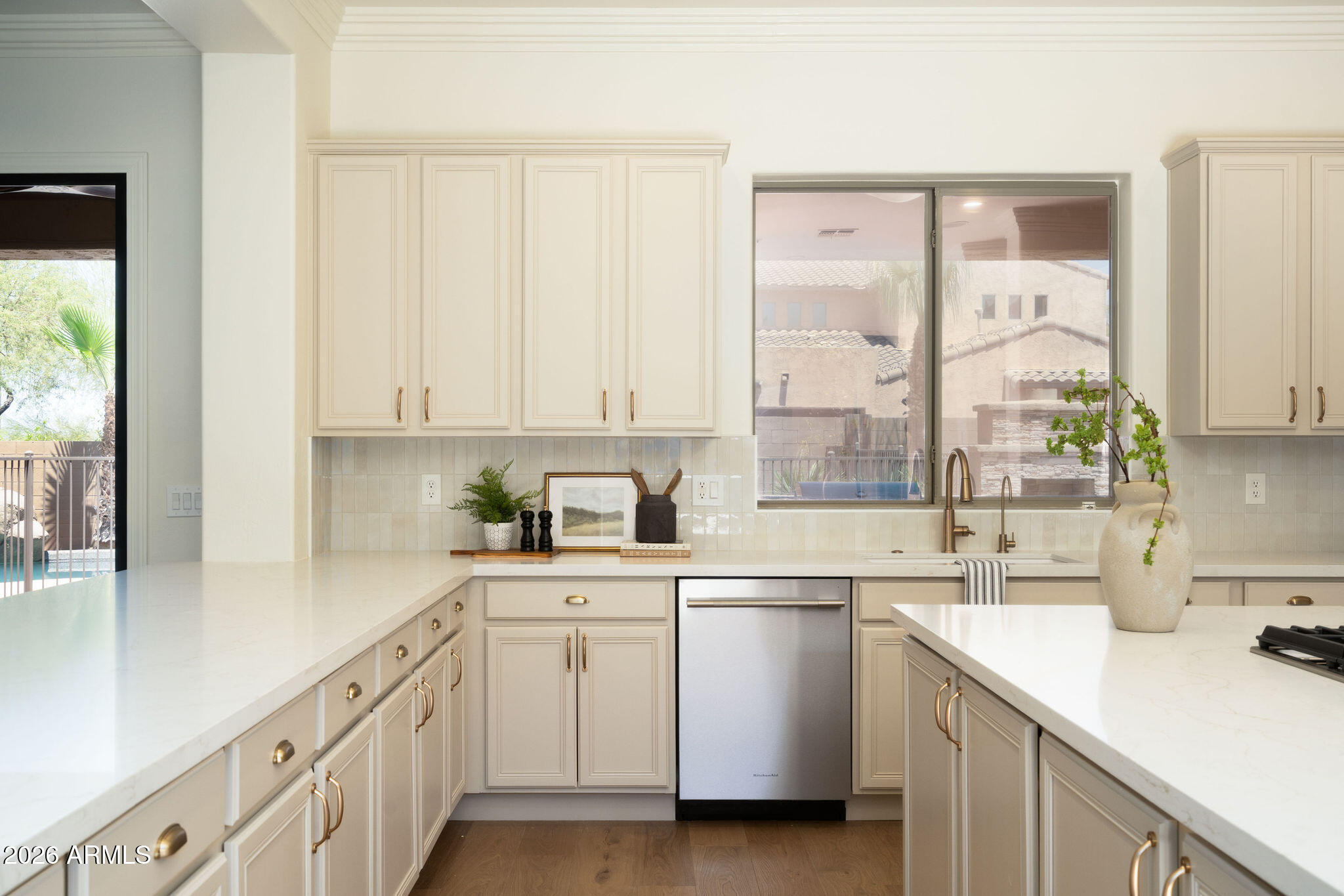 2514 W VIA SAVELLI --