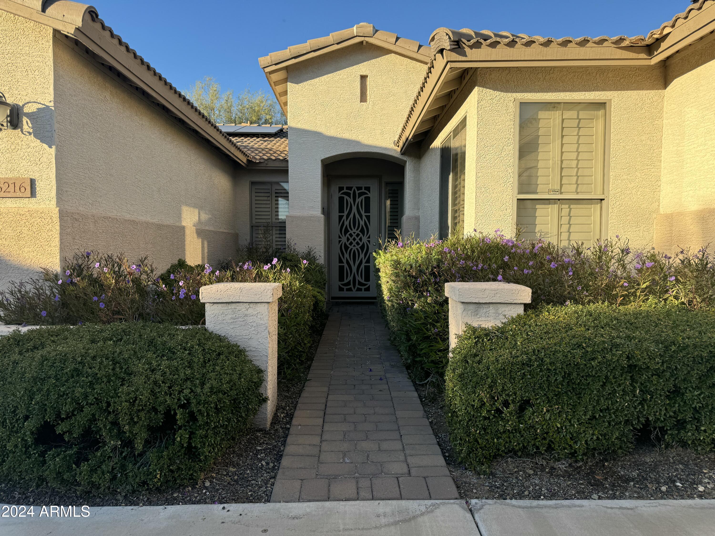 6216 W HEDGEHOG Place