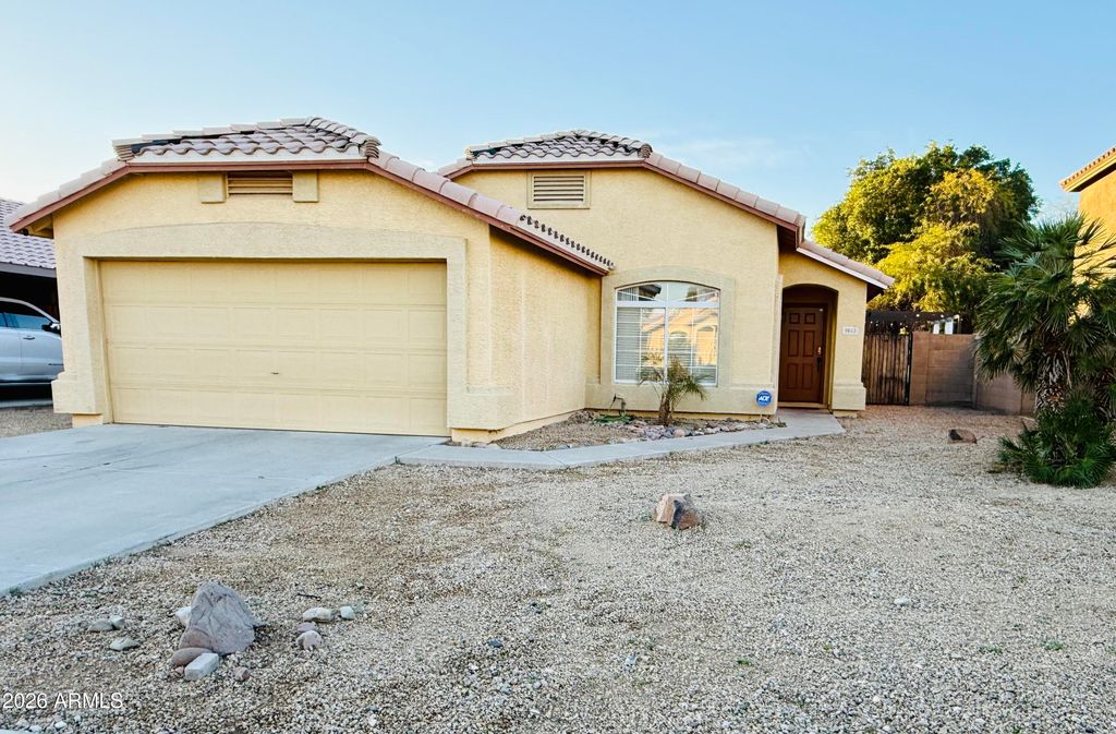 Photo of 9613 W Sunnyslope Lane, Peoria, AZ 85345 (MLS # 6969746)