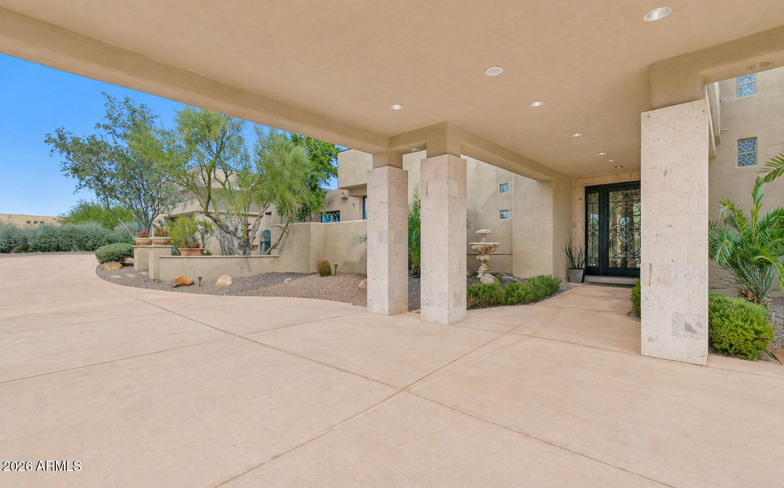 9350 E VIA DEL SOL Drive