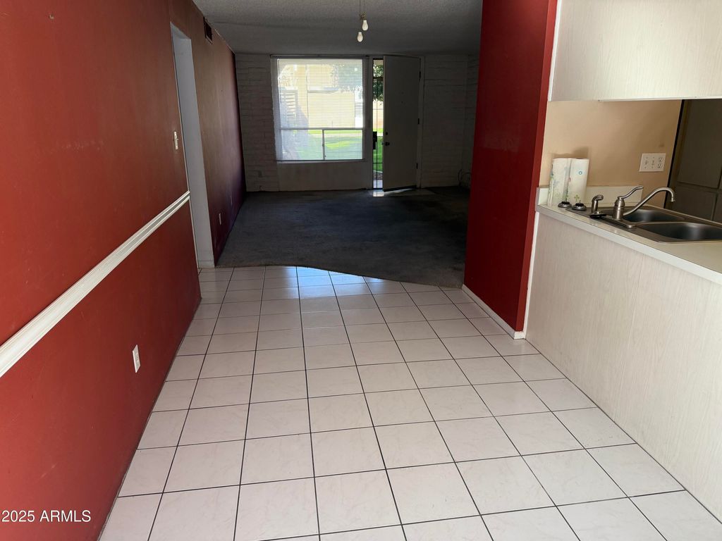 Photo of 3737 E Turney Avenue #122, Phoenix, AZ 85018 (MLS # 6944360)