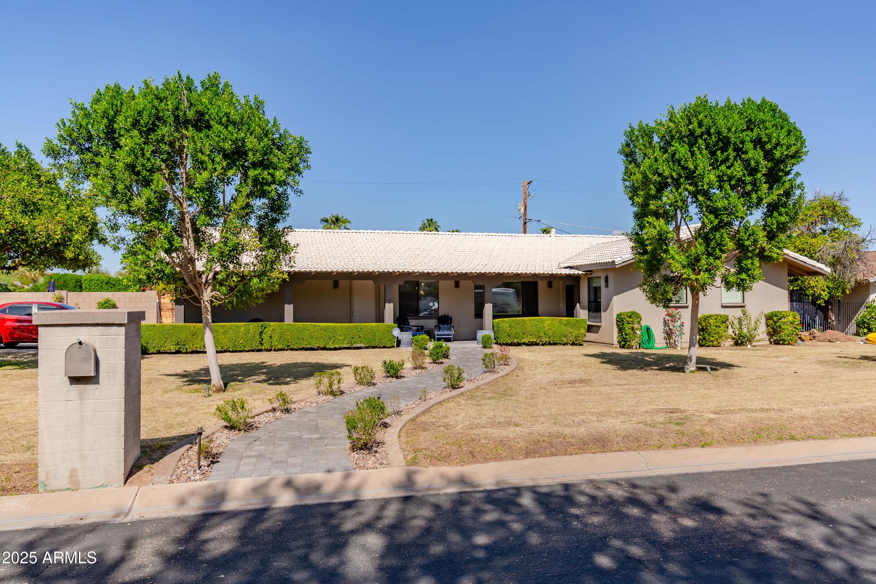 6924 E MARIPOSA Drive