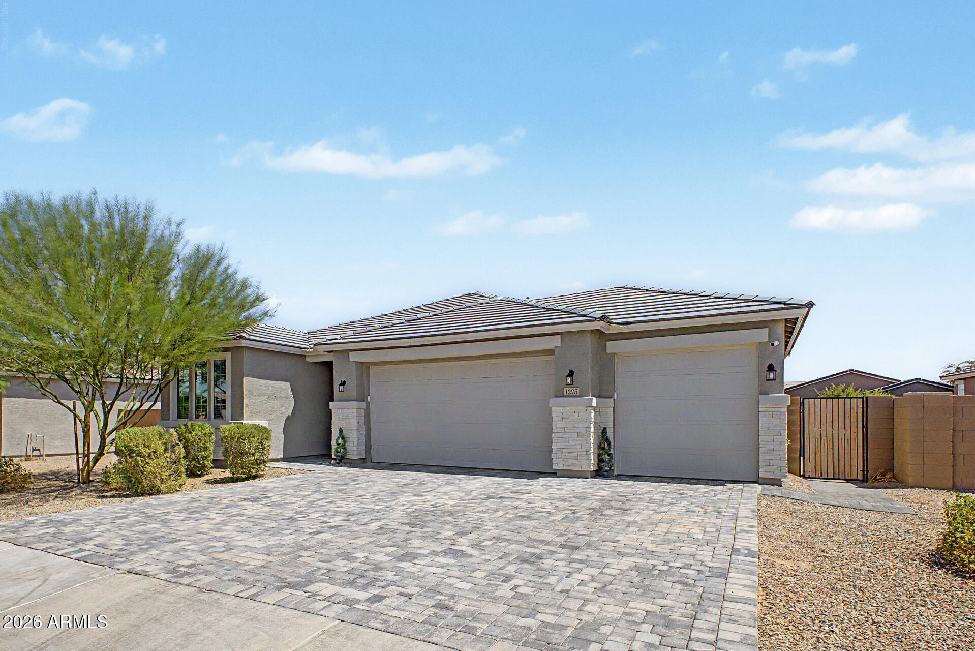 1225 E JAHNS Drive
