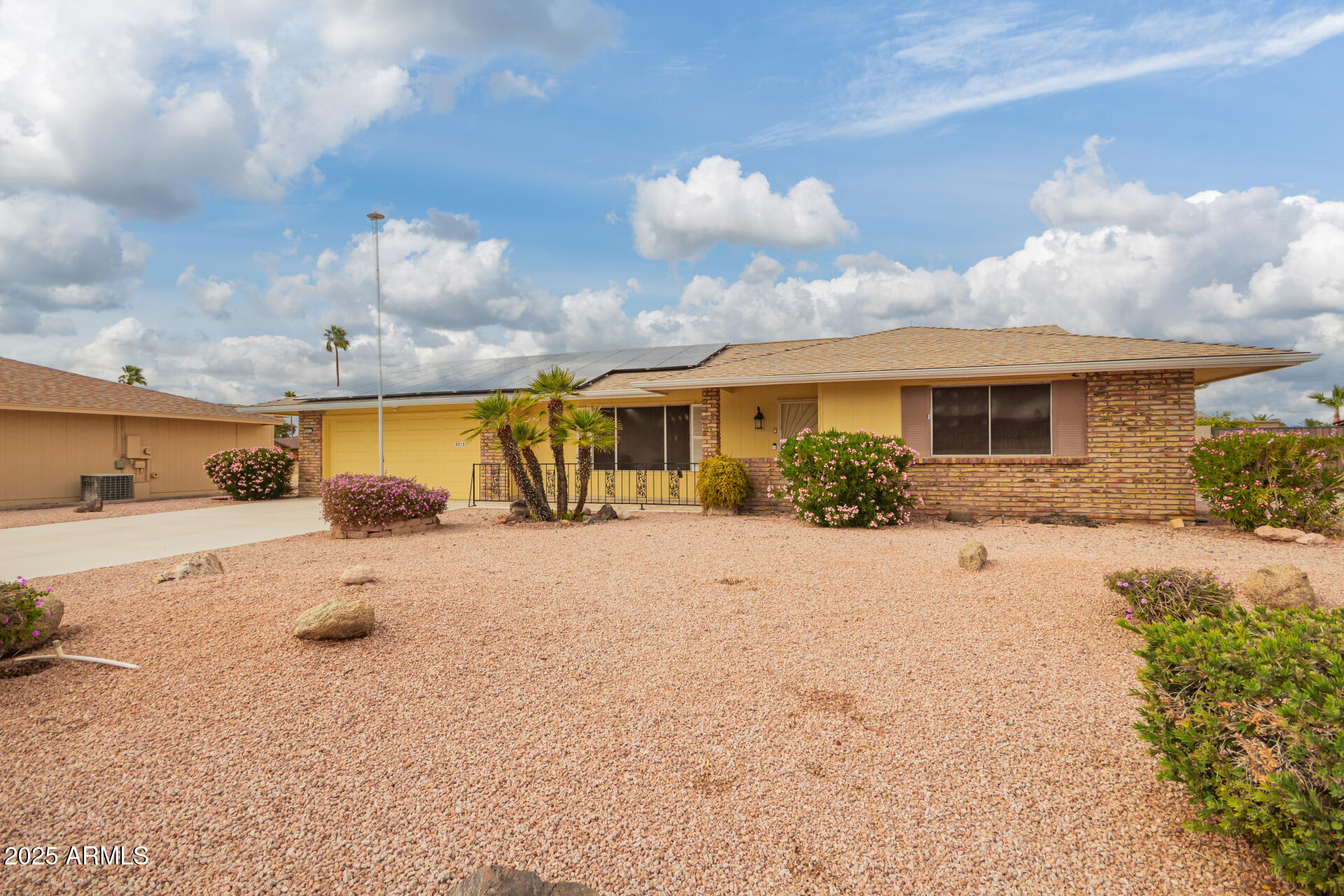 9213 W NEWPORT Drive