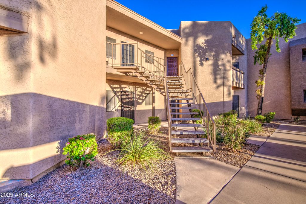 Photo of 1287 N Alma School Road #205, Chandler, AZ 85224 (MLS # 6924038)