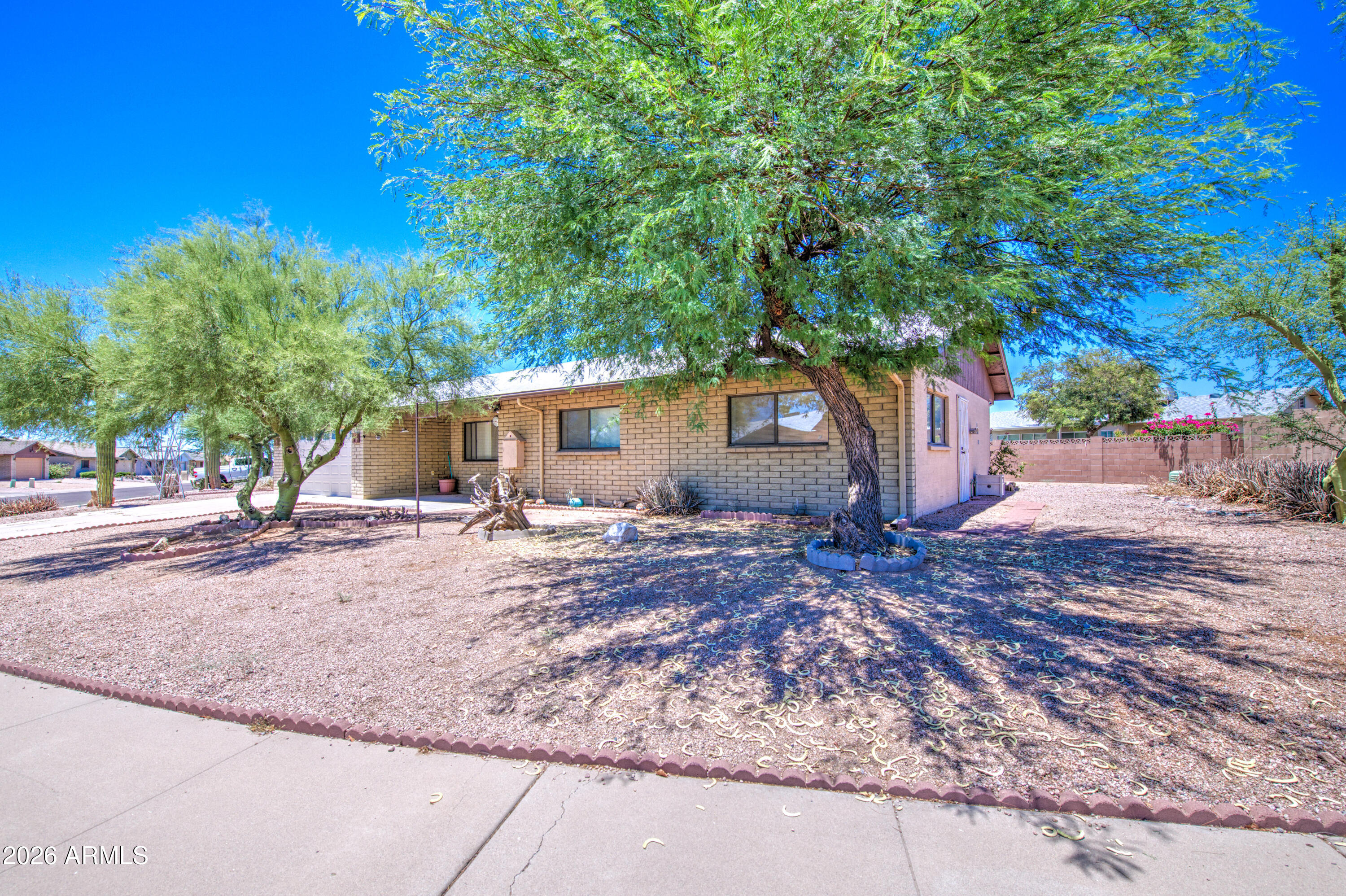 1698 W 15TH Lane