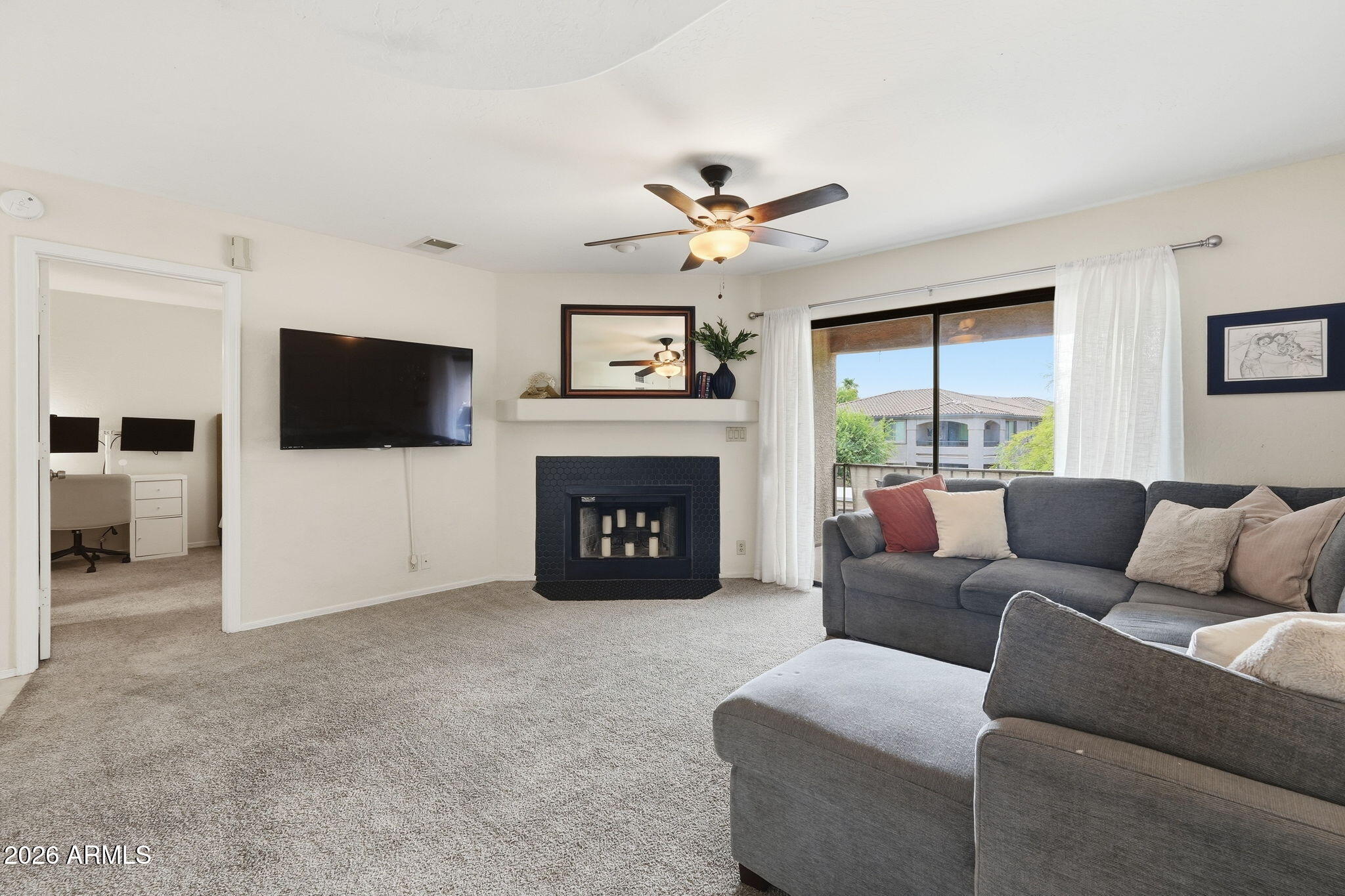 14910 N KINGS Way 204