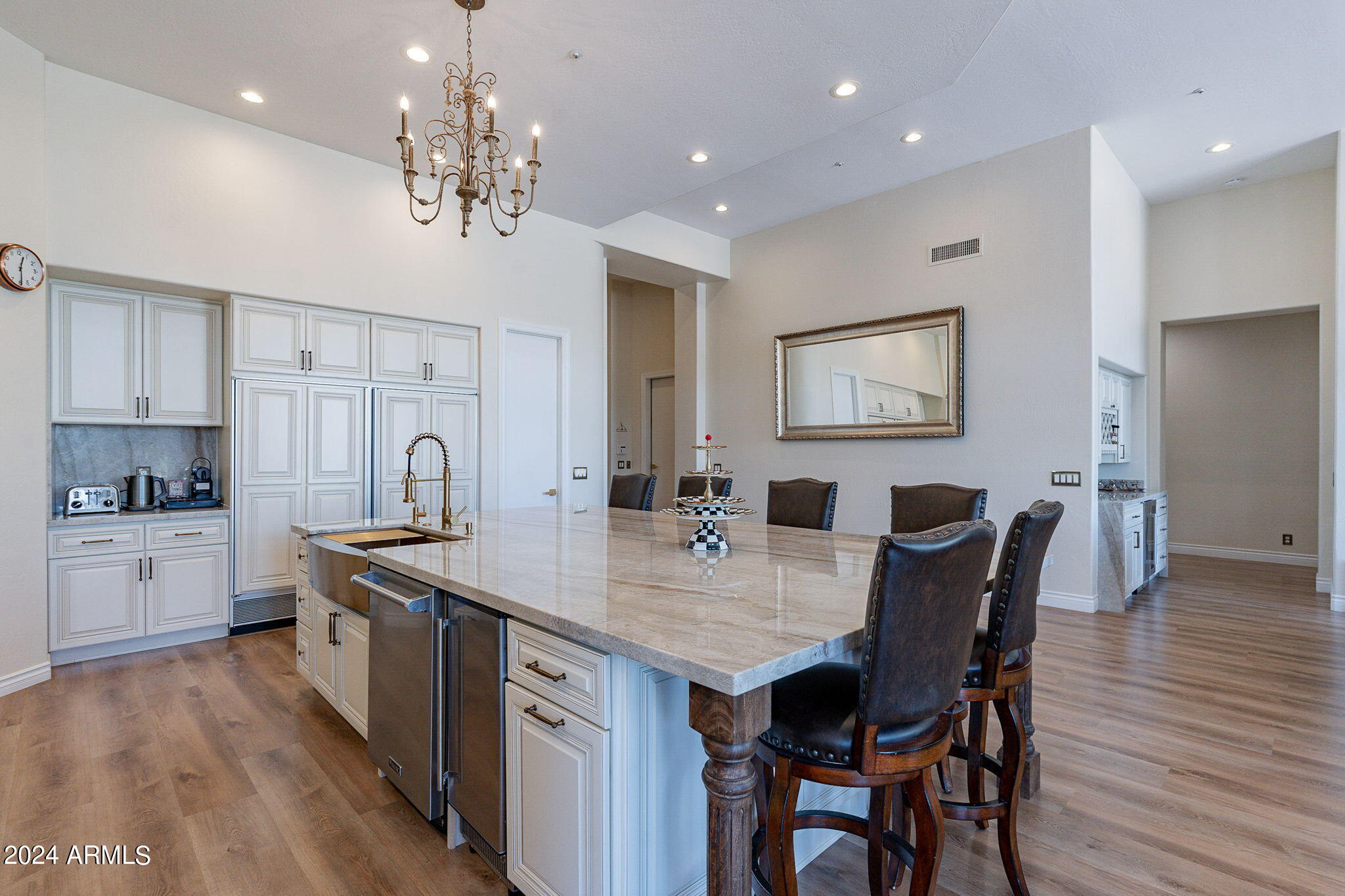 10512 E CORTEZ Drive