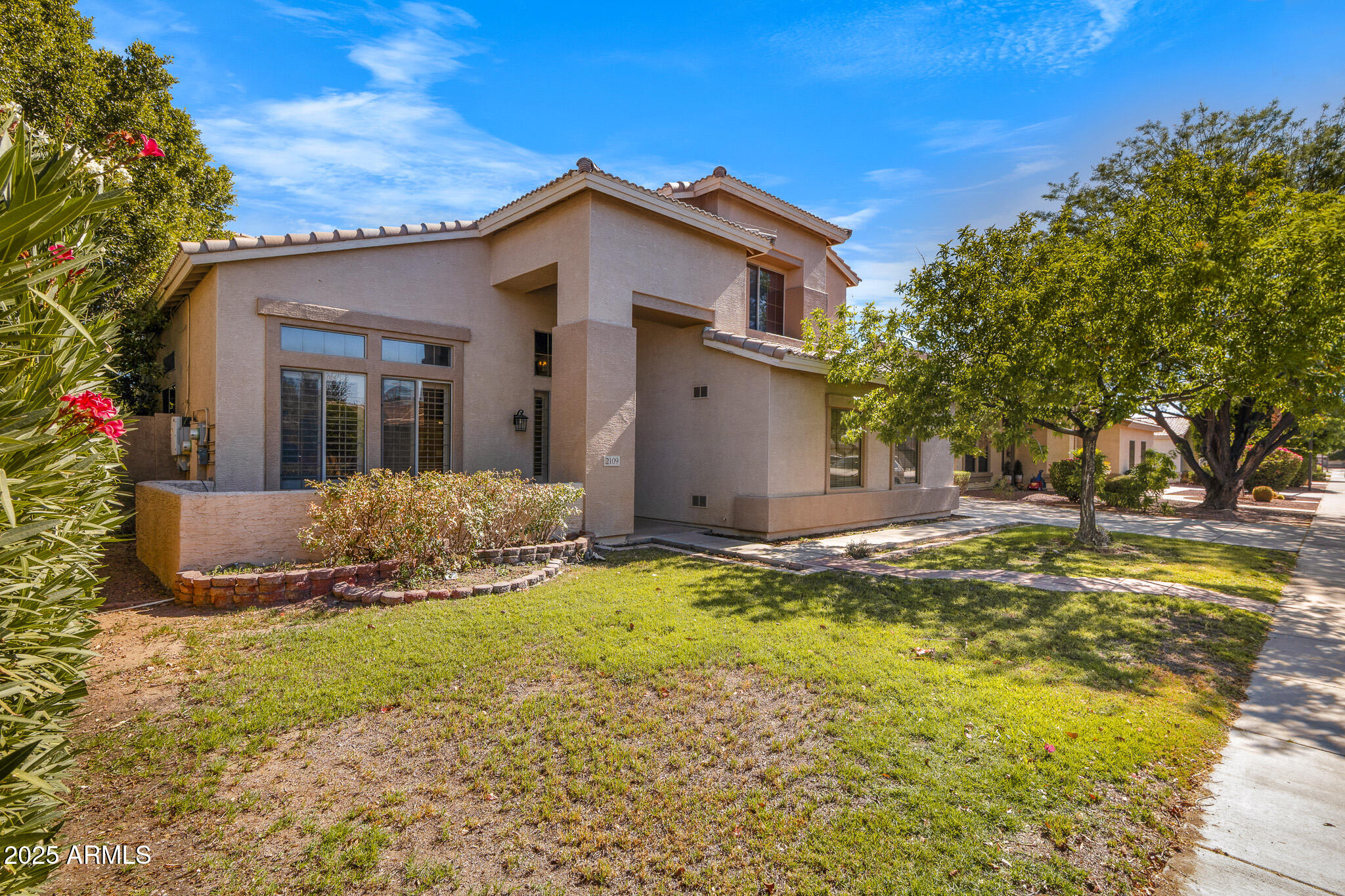 2109 W WILDHORSE Drive