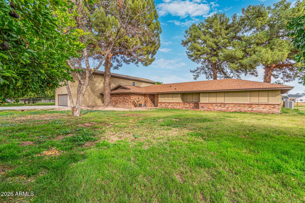 Photo of 21613 S 154th Street, Gilbert, AZ 85298 (MLS # 6964745)