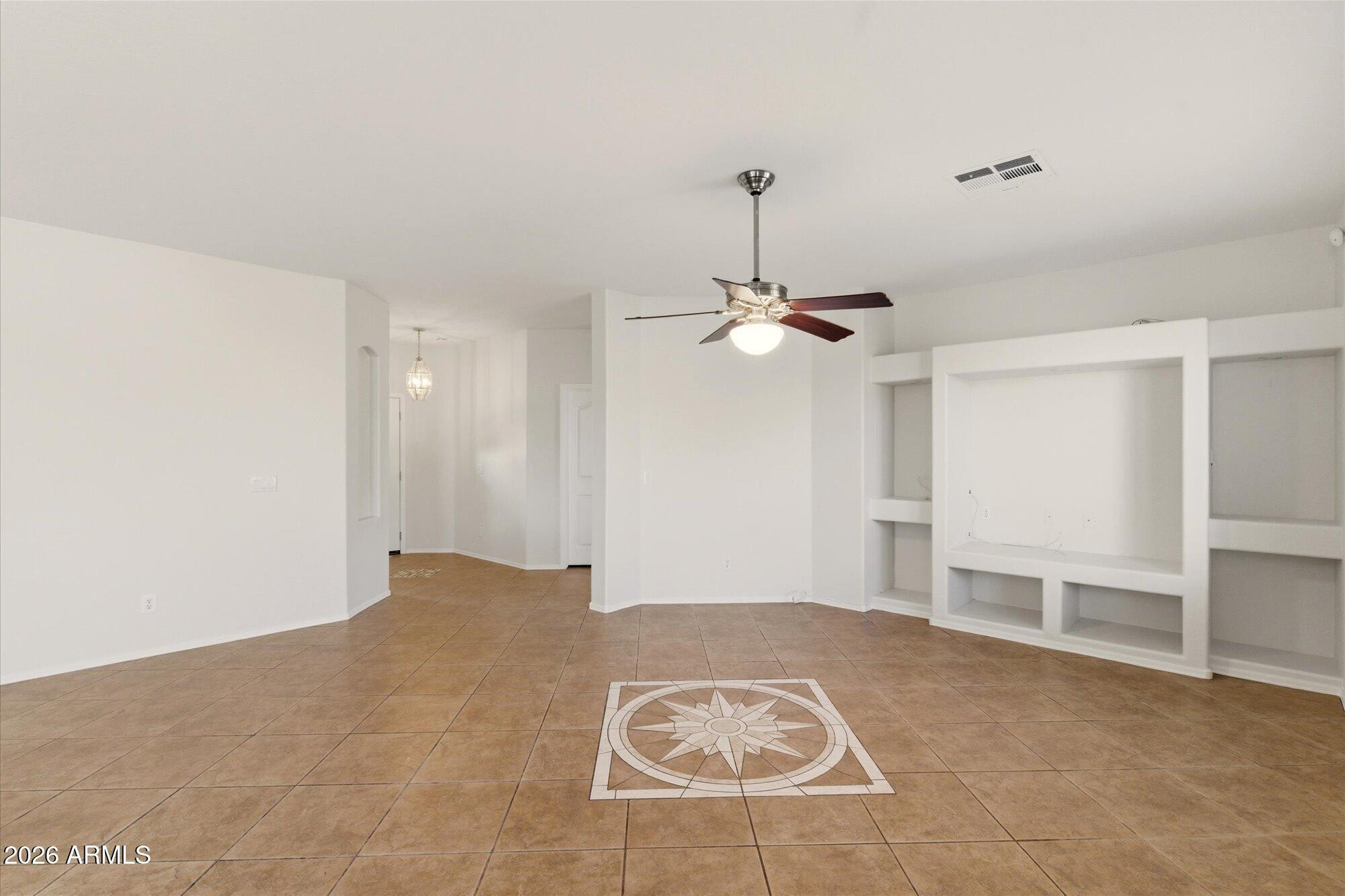 8938 W Grovers Avenue