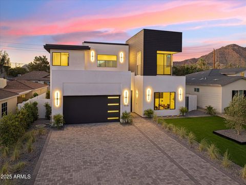 4546 E GLENROSA Avenue Phoenix AZ 85018