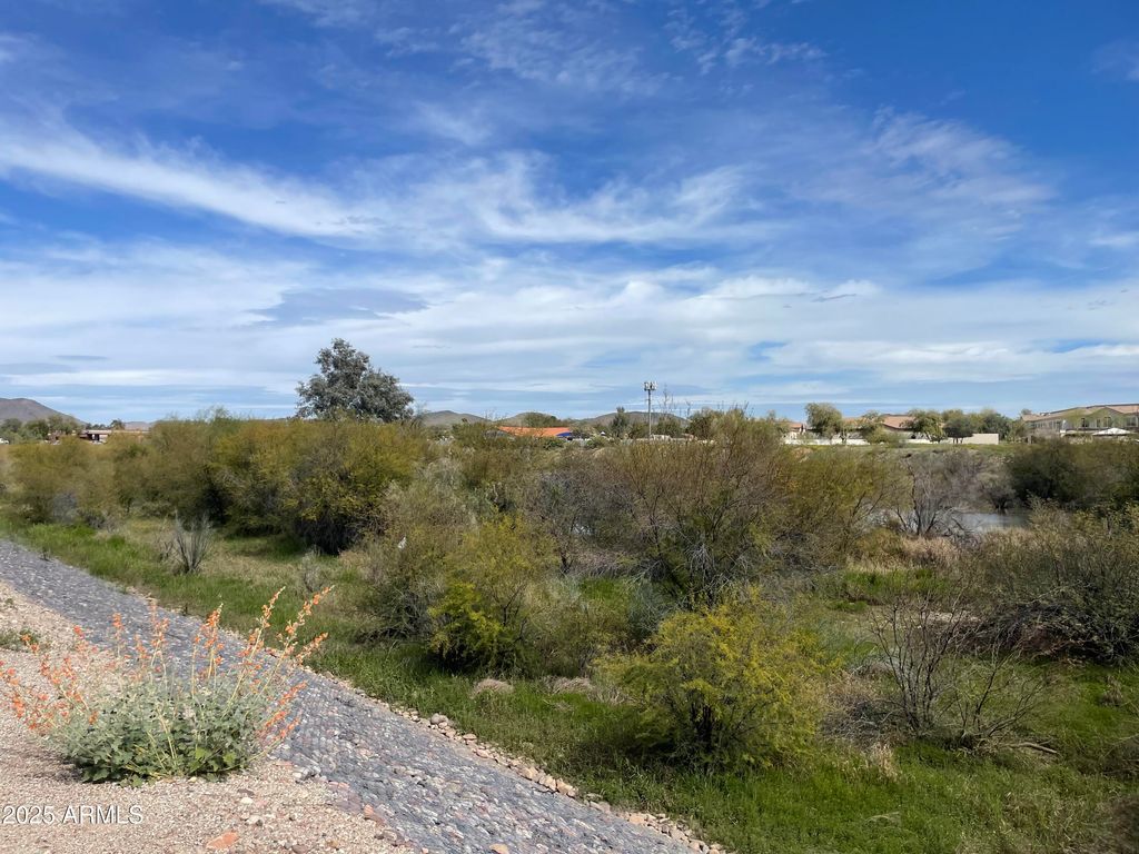 Photo of 7622 W Deer Valley Road #-, Peoria, AZ 85382 (MLS # 6916588)