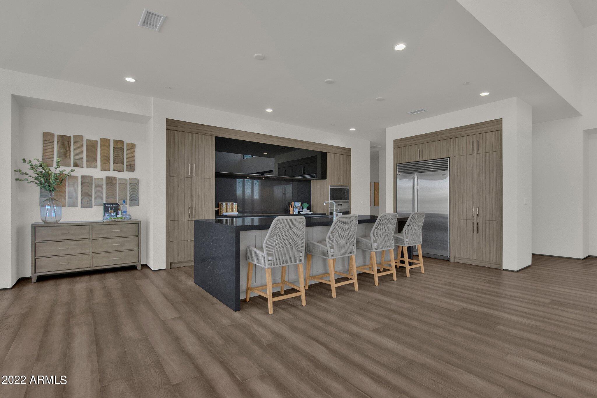 37200 N CAVE CREEK Road 1004