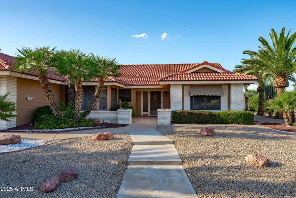 Photo of 20826 N Desert Gln Drive, Sun City West, AZ 85375 (MLS # 6934322)