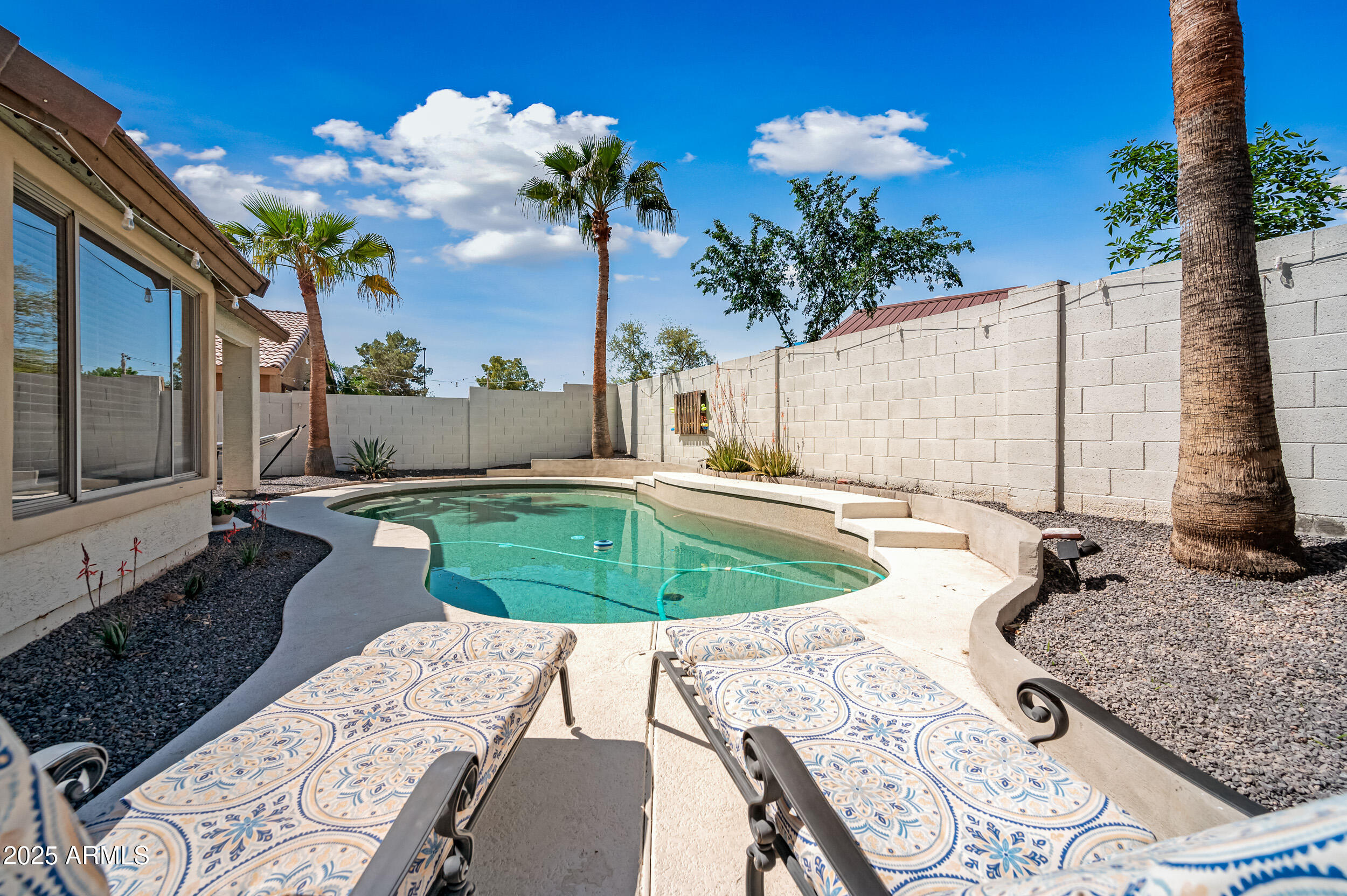 3228 E SANDY Way