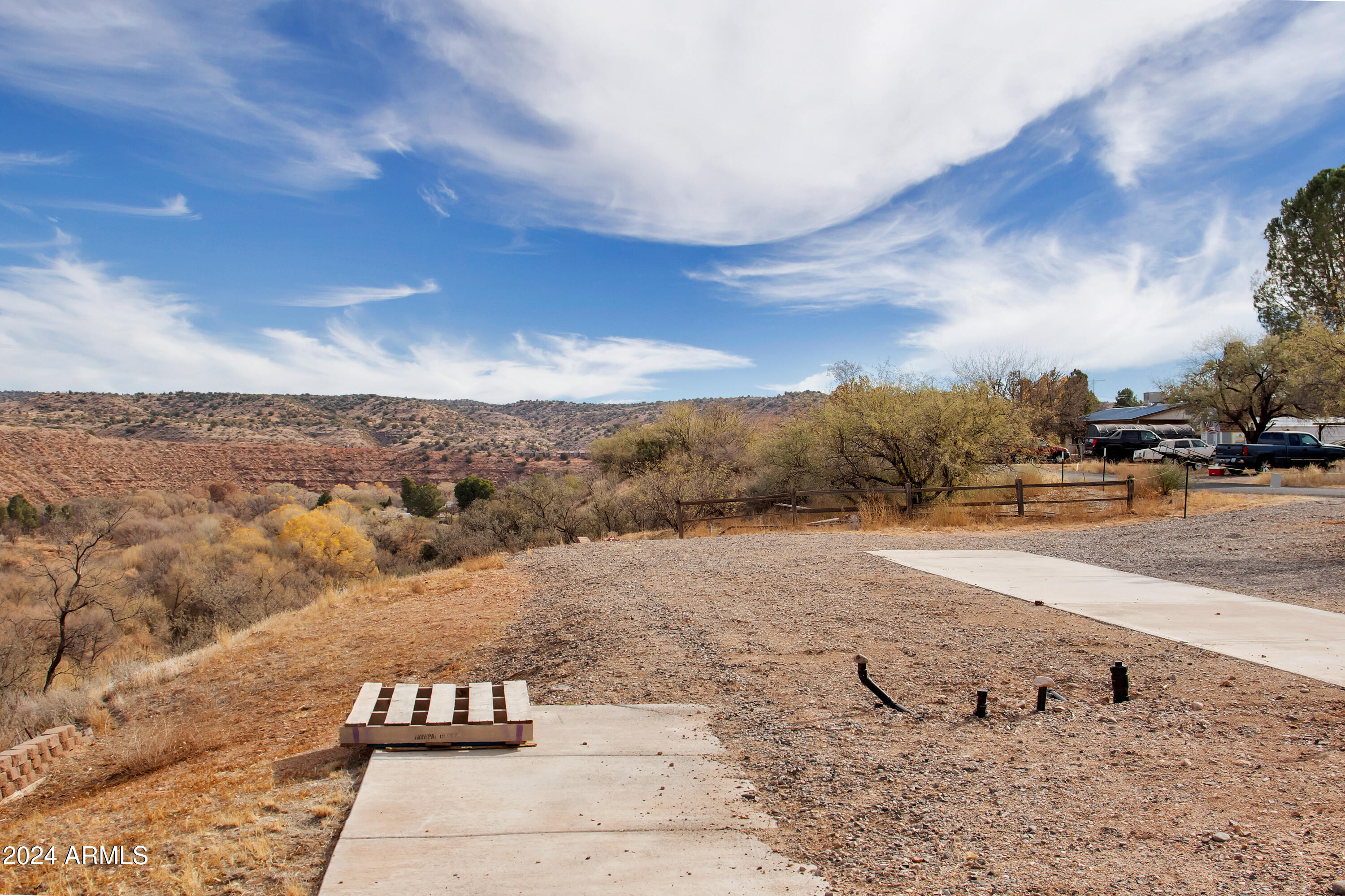 OAK CREEK ESTATES - Land