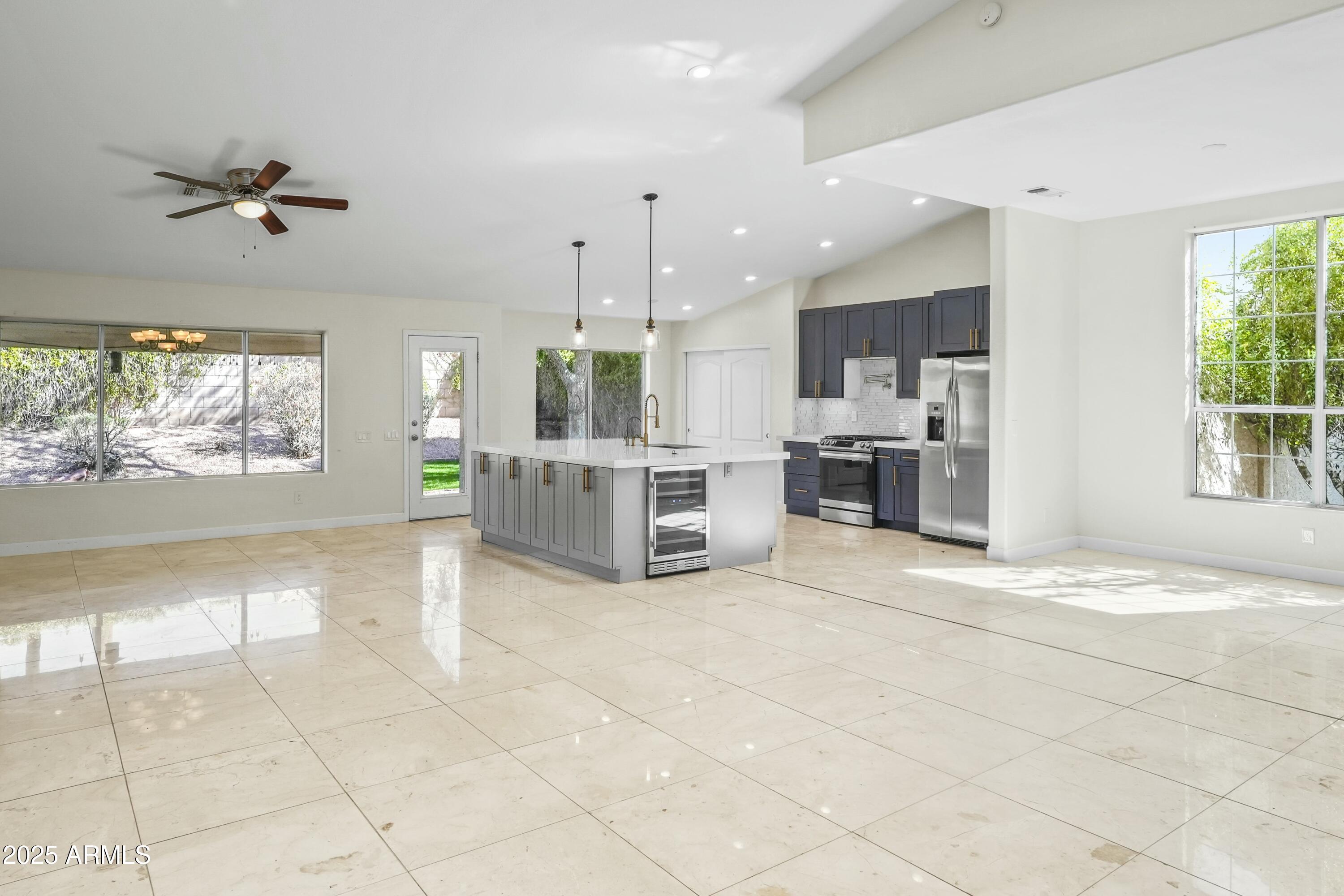 6920 W VIA MONTOYA Drive