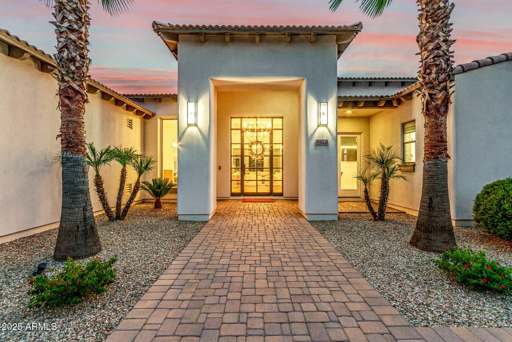 Photo of 5940 S Gemstone Drive, Chandler, AZ 85249 (MLS # 6922658)