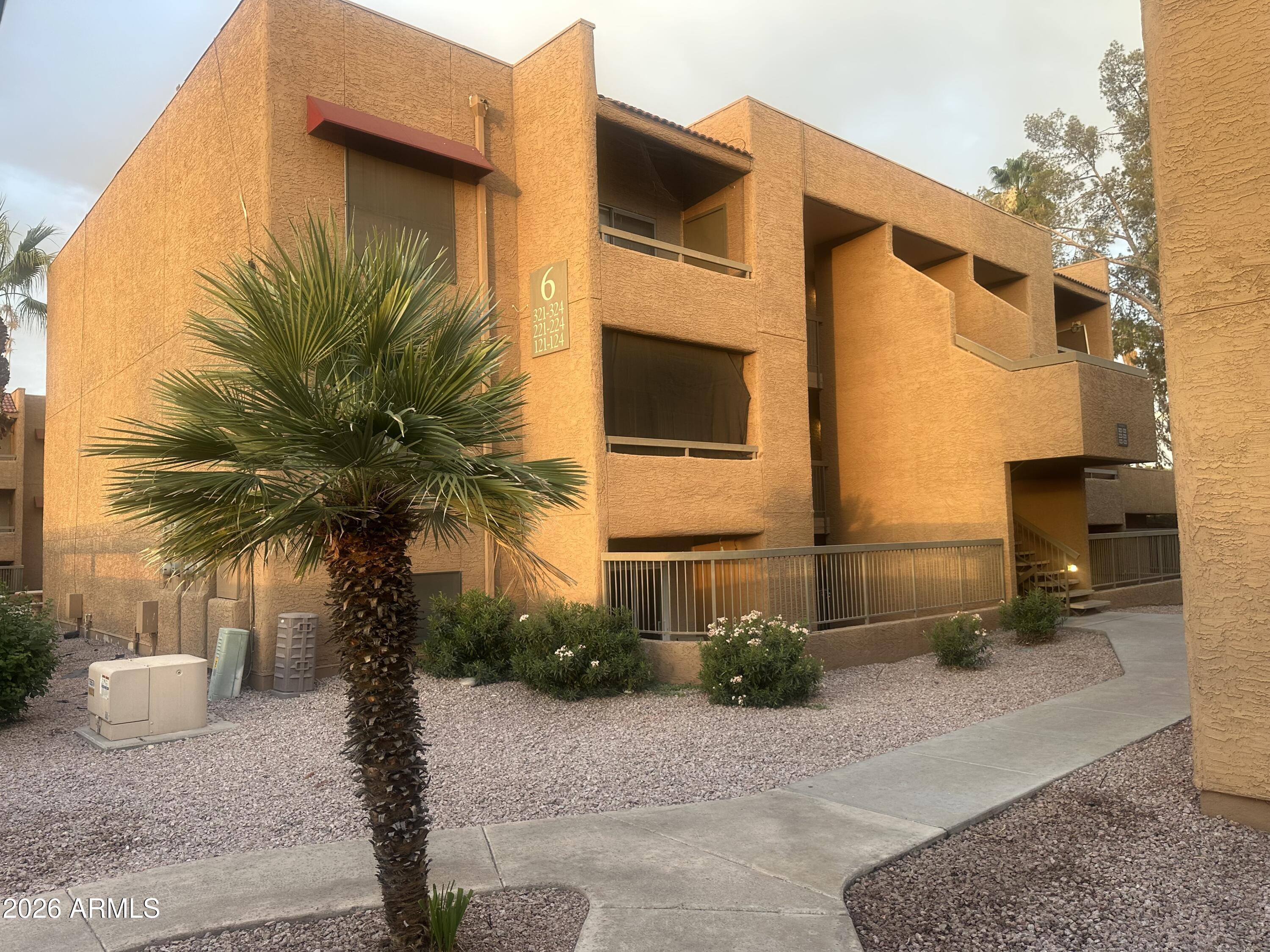 2625 E INDIAN SCHOOL 221