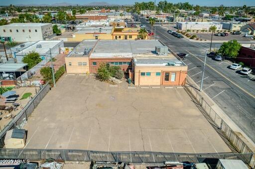 115 E 1ST Street