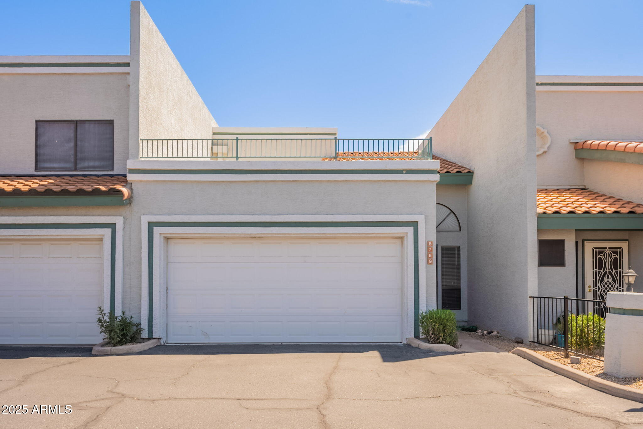 6769 W ORCHID Lane