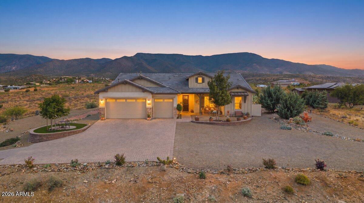 1220 E PARTRIDGE Court