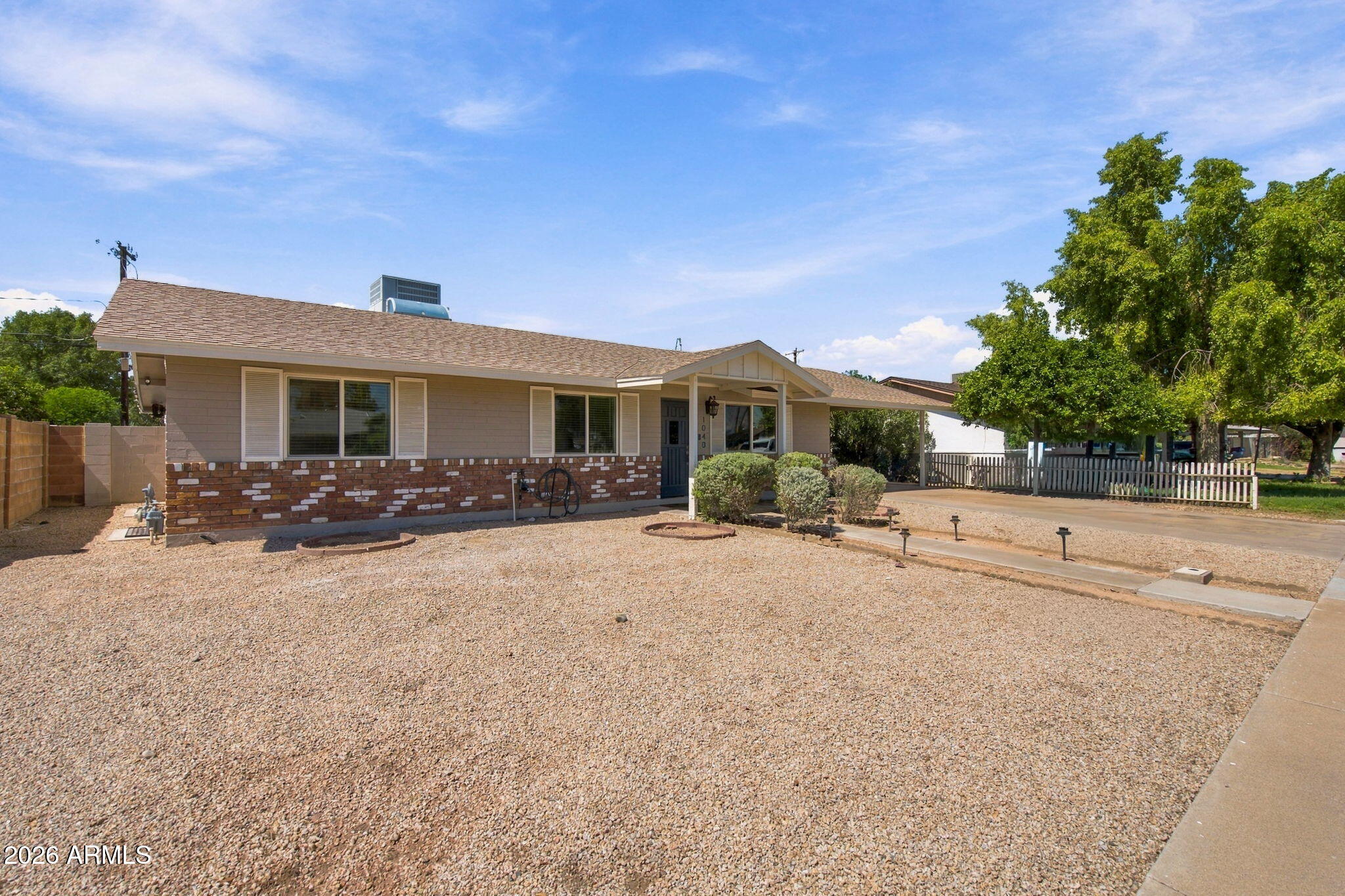 1040 S GRAND --