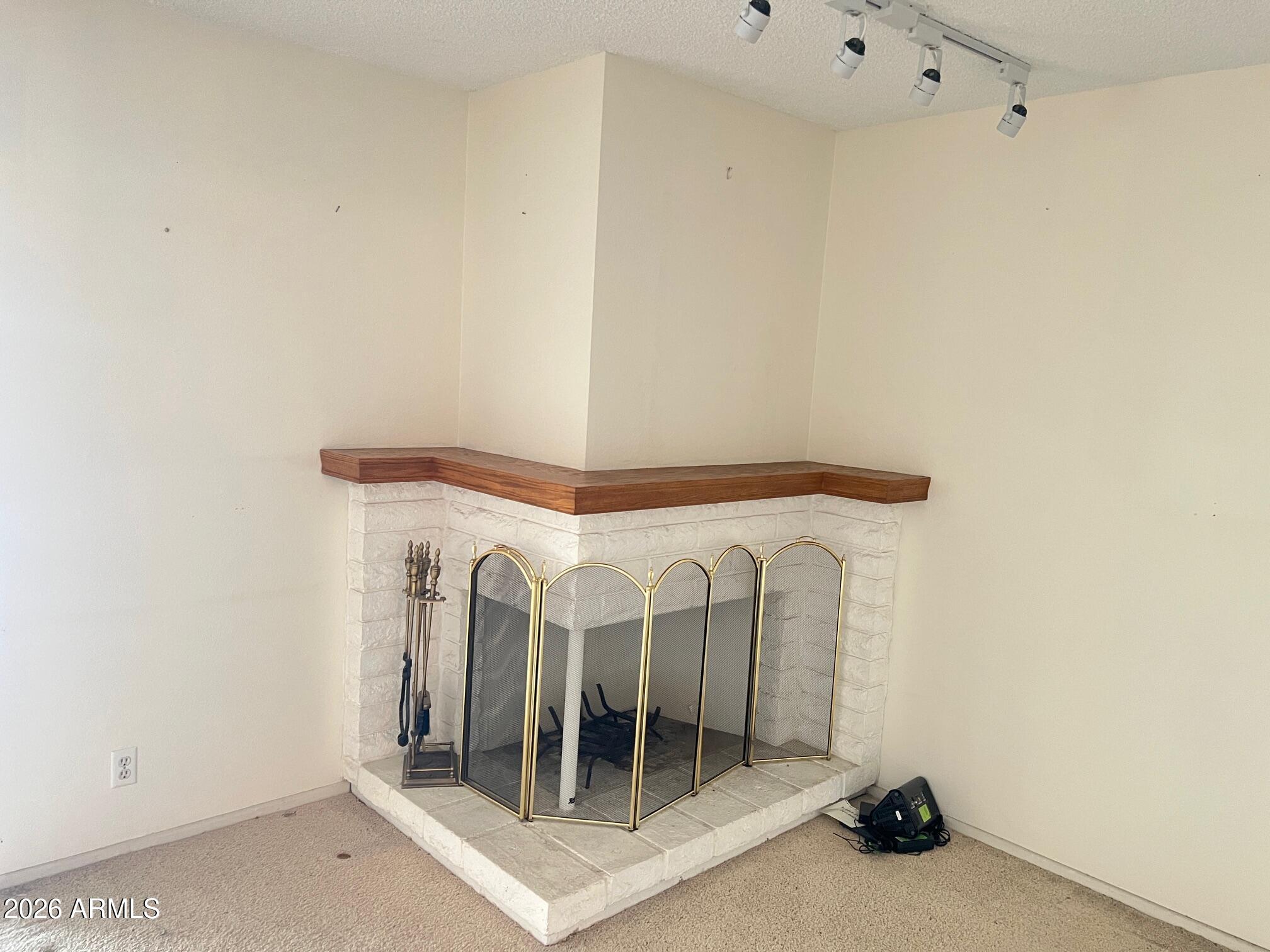 2152 N Stockton Place