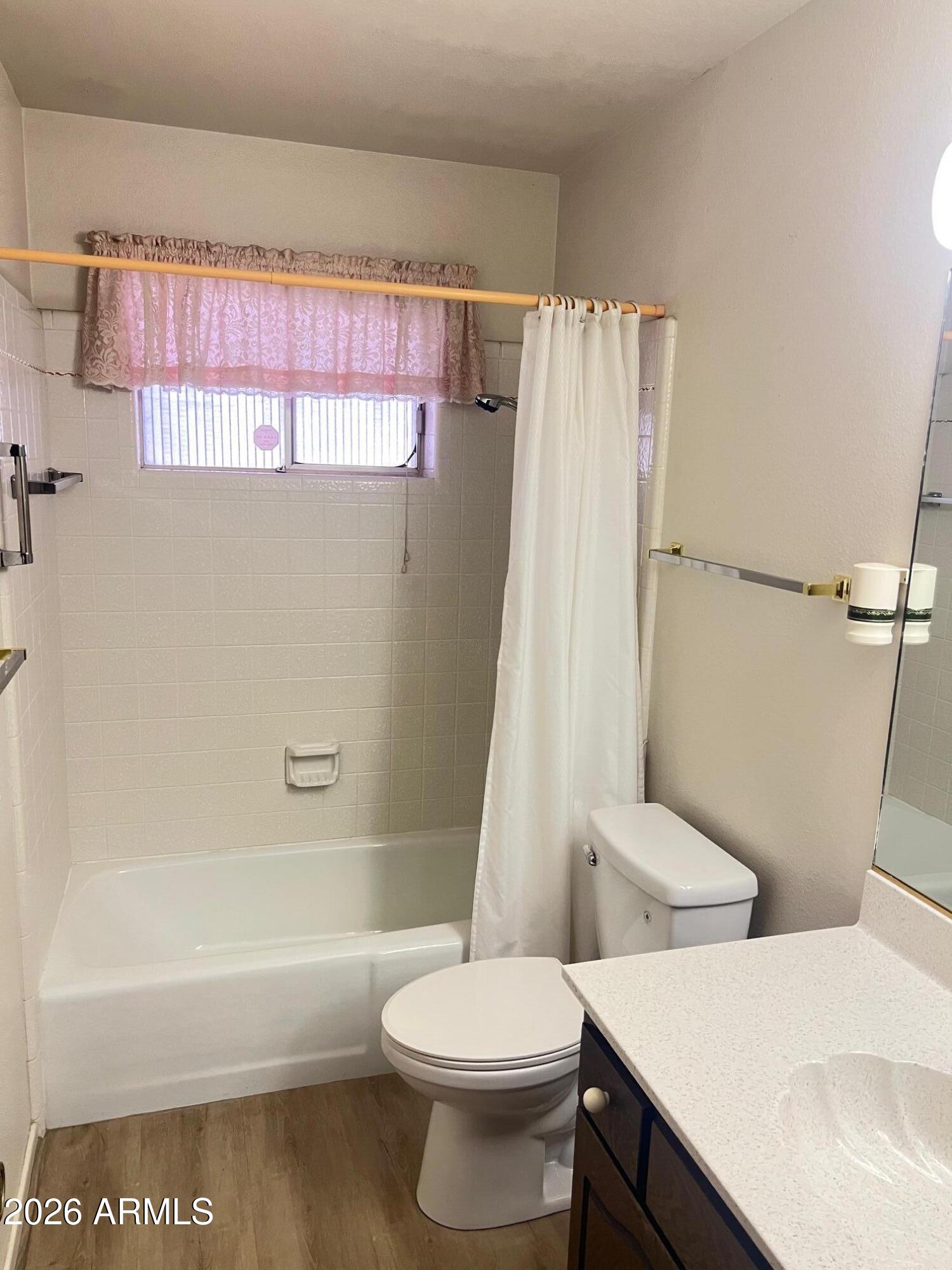 2152 N Stockton Place