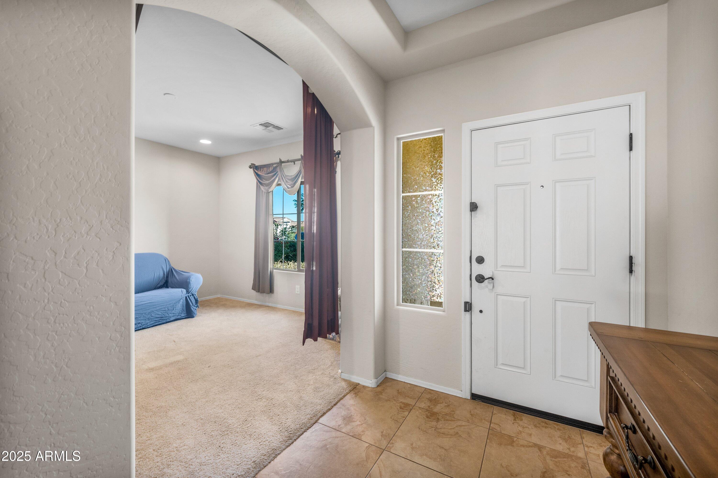 2494 N PETERSBURG Drive