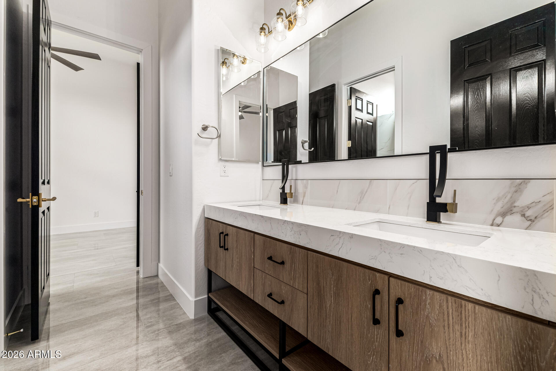 ANTHEM UNIT 24 - Residential