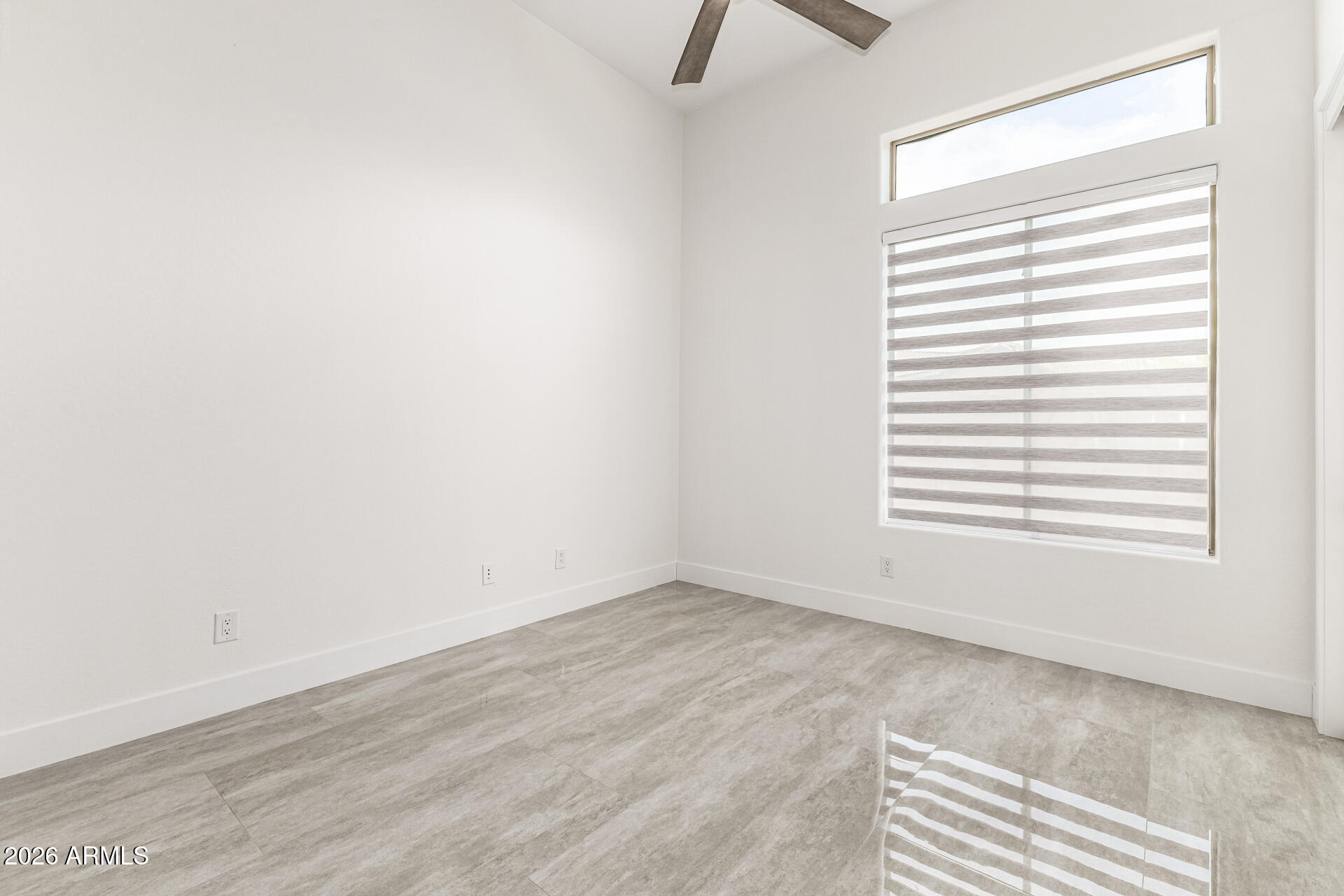 ANTHEM UNIT 24 - Residential