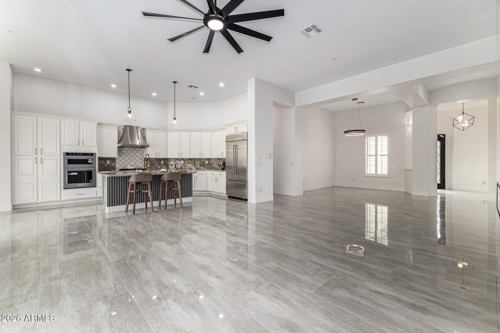 ANTHEM UNIT 24 - Residential