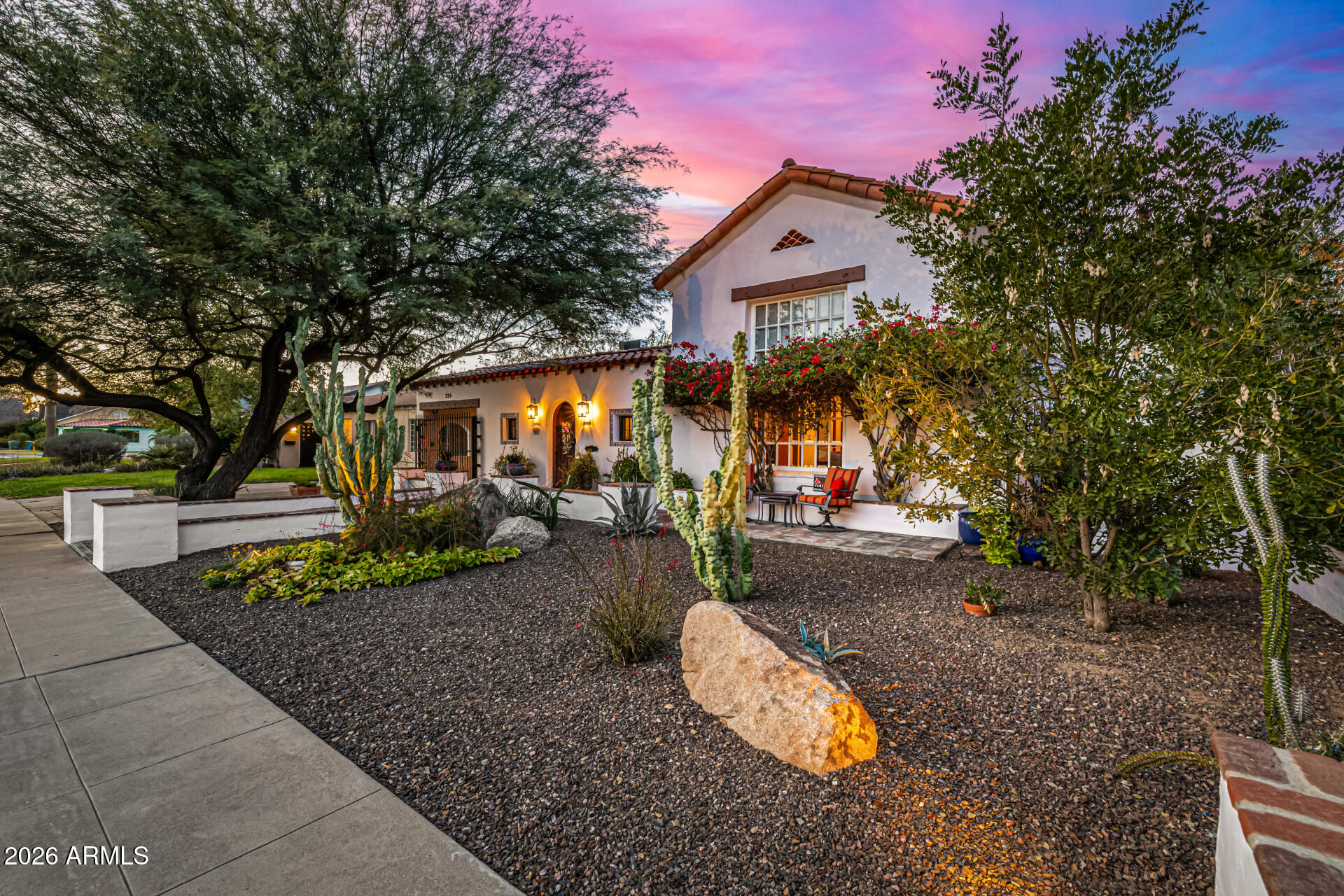 326 W CYPRESS Street