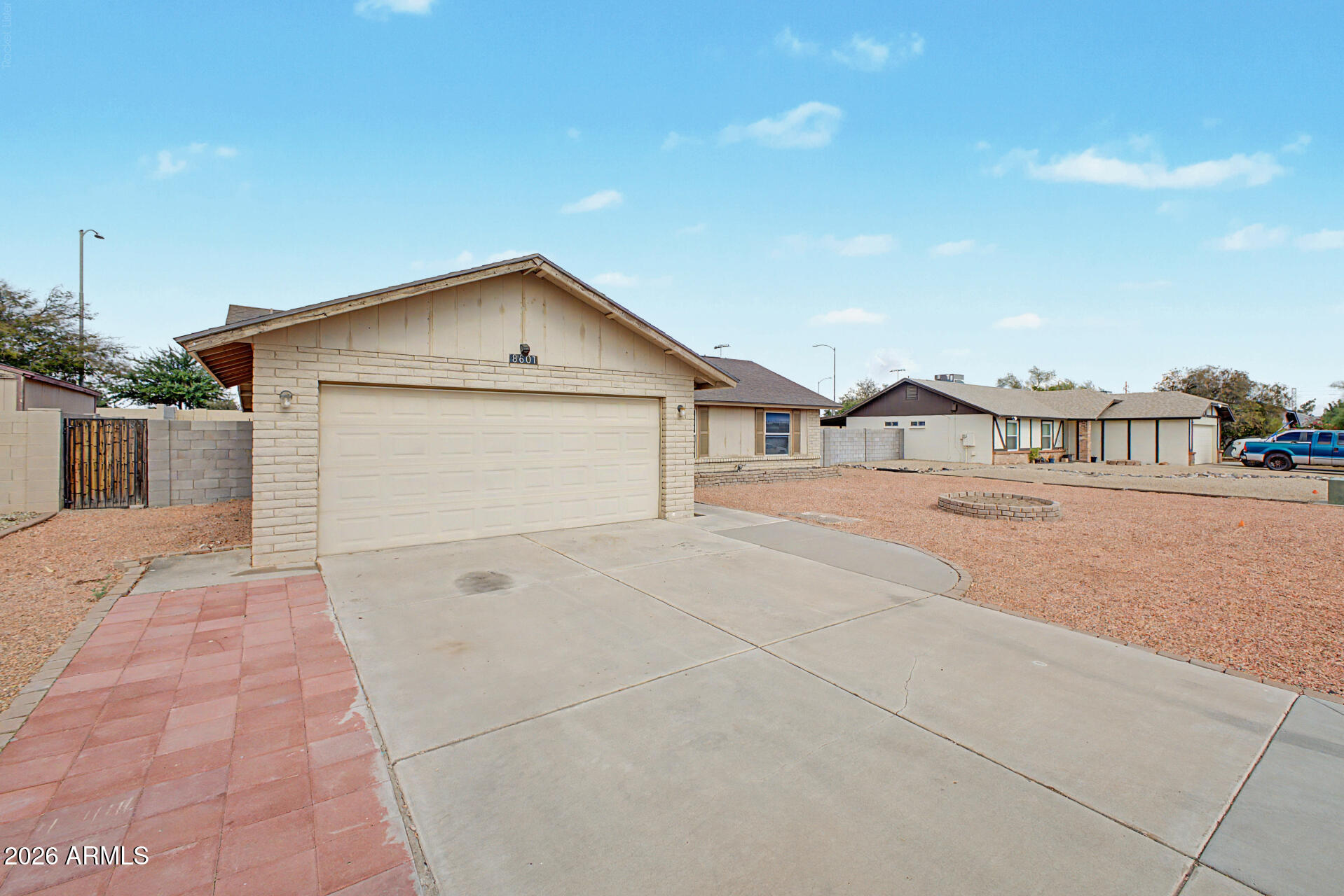 8601 N 83RD Drive