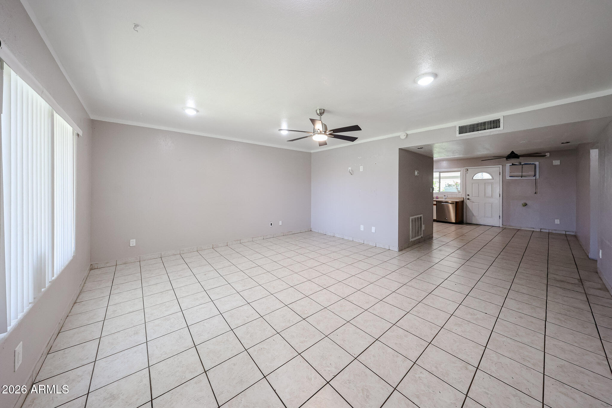 2646 W WOLF Street