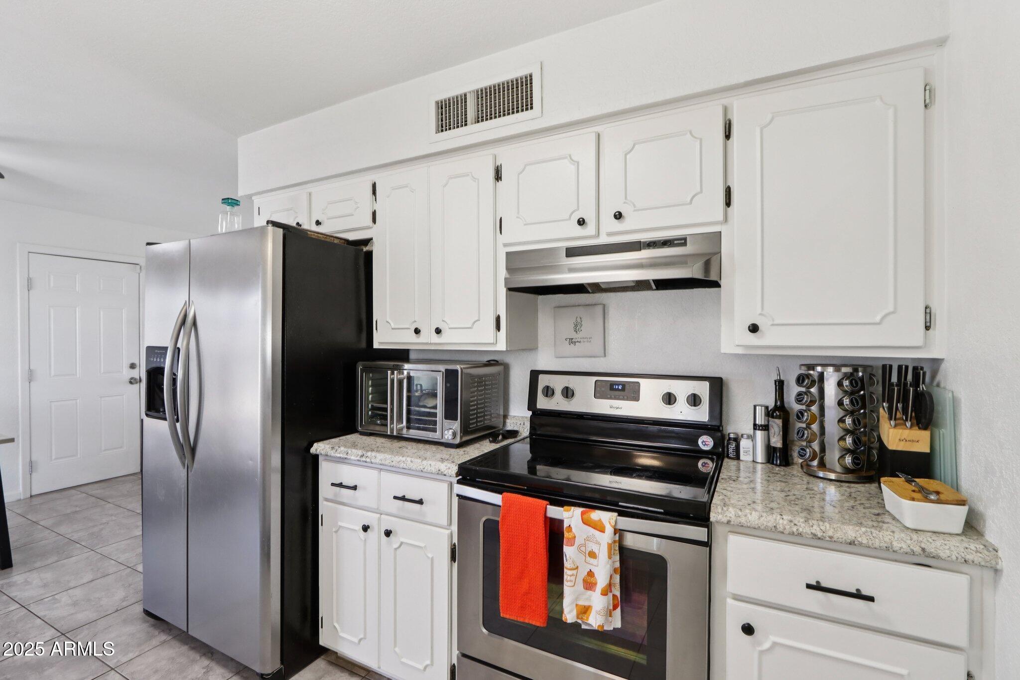 9510 E DUNCAN Street