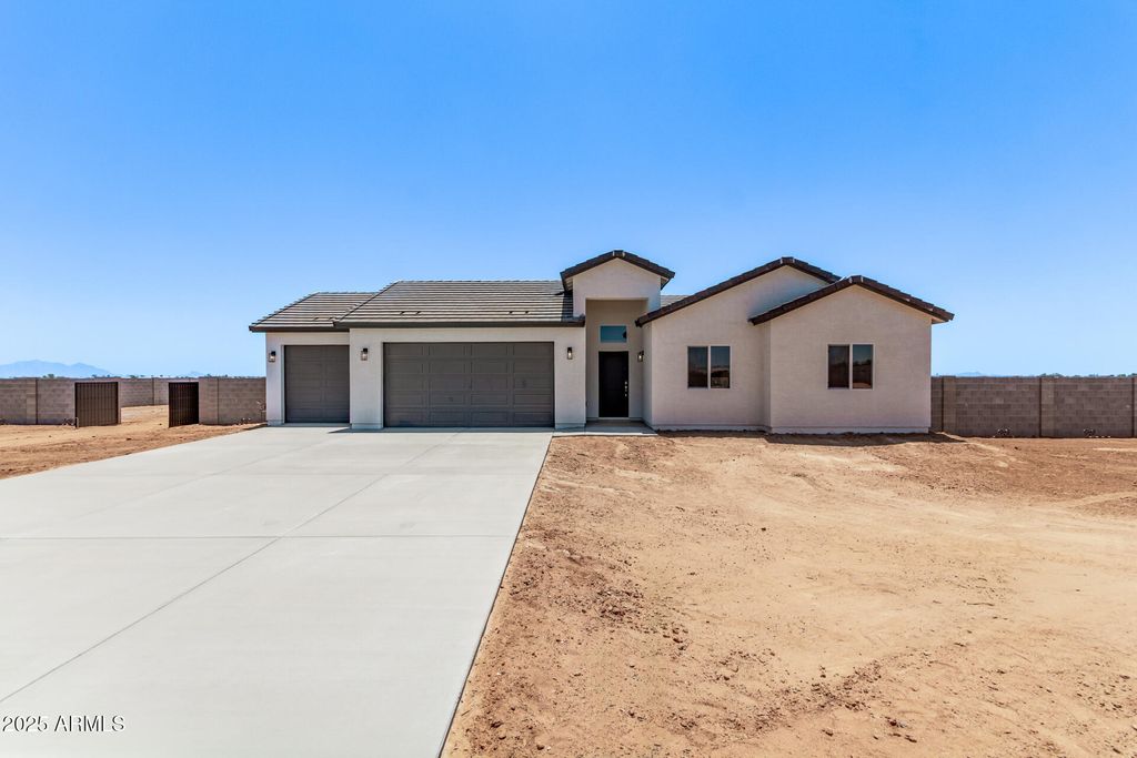 Photo of 9429 W Sandstone Mountain Drive, Casa Grande, AZ 85194 (MLS # 6871677)