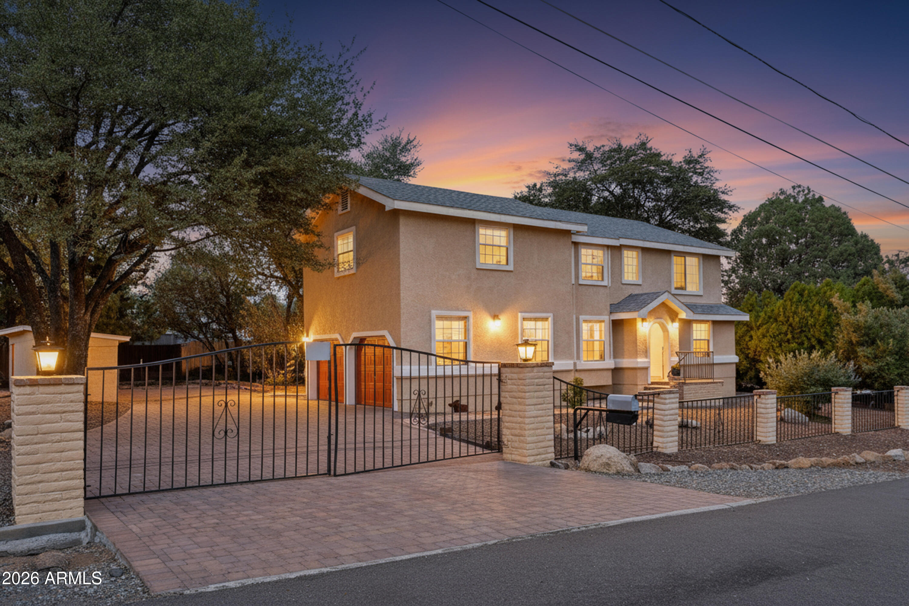 1220 LINDA VISTA Lane