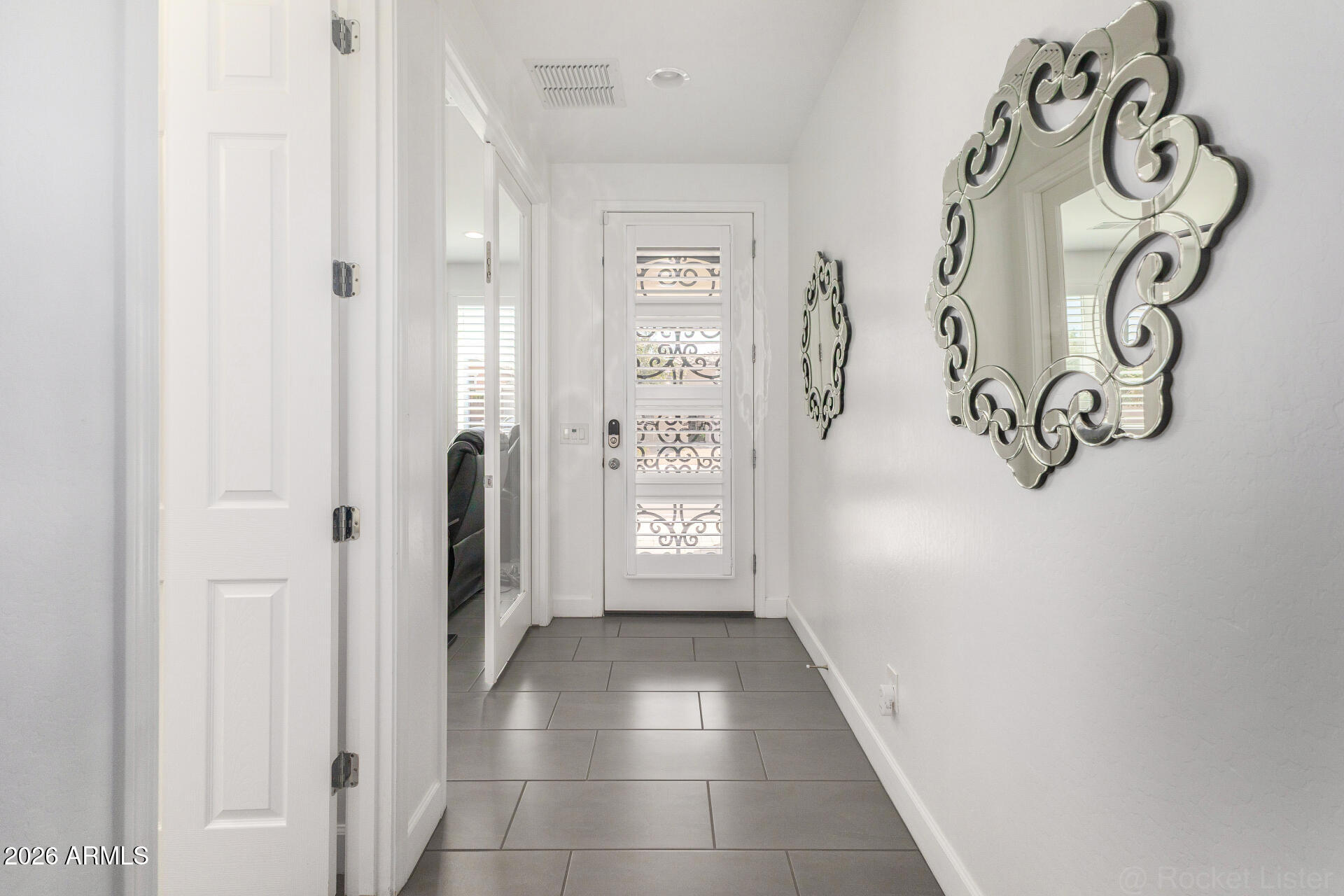 14572 W READE Avenue