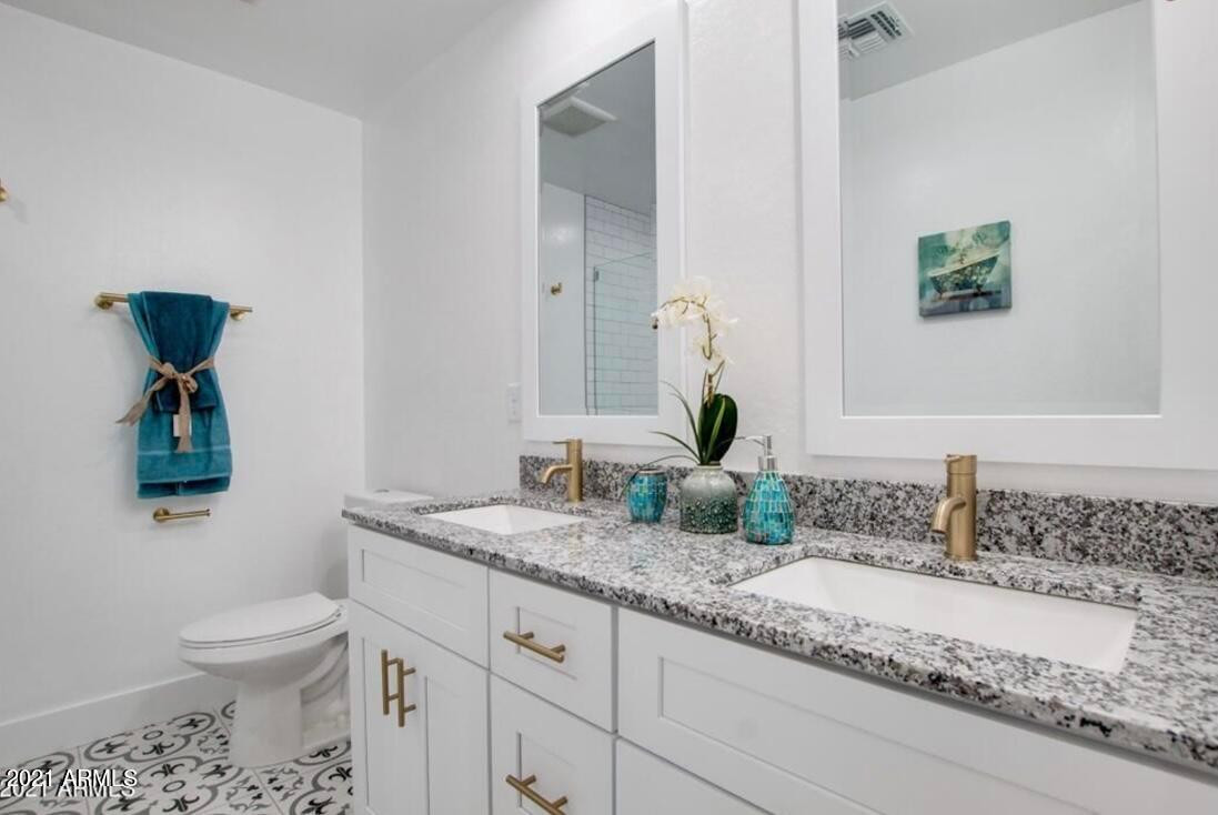 4277 W Taylor Street