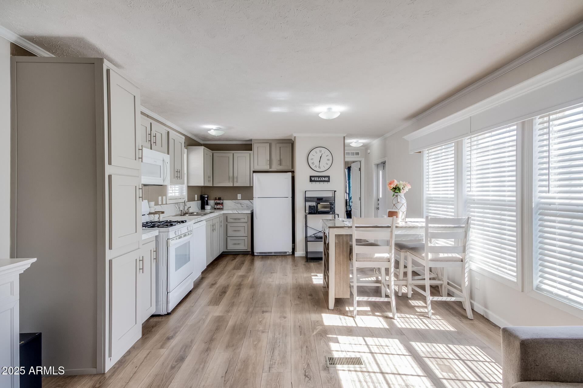 2605 W VAN BUREN Street 104