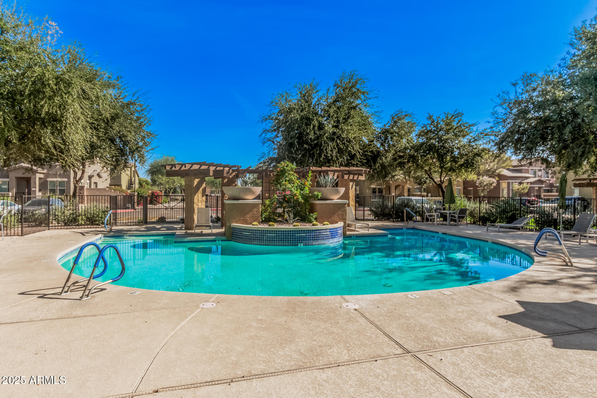 TOWNSQUARE AT SIERRA VERDE CONDOMINIUM - Residential