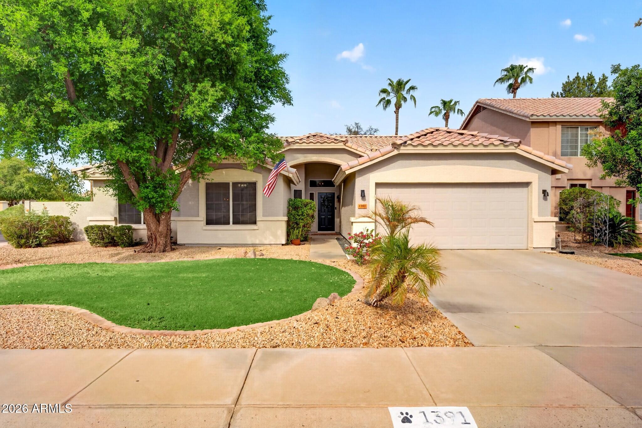 1391 N ALEXIS Drive